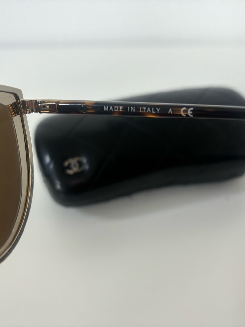 CHANEL Gold Frame Sunglasses with Brown Lenses and Black Quilted Case - Picture 5 of 6
